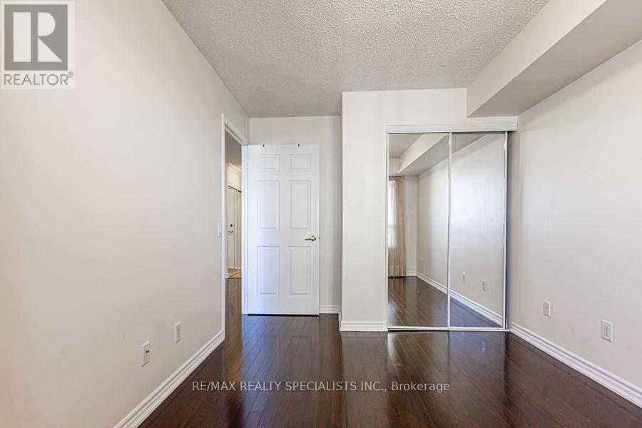 2320 - 25 Kingsbridge Garden Circle, Mississauga, Ontario  L5R 4B1 - Photo 25 - W13832942