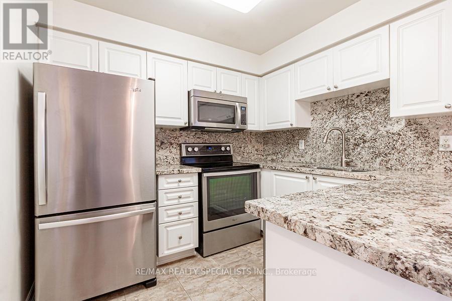 2320 - 25 Kingsbridge Garden Circle, Mississauga, Ontario  L5R 4B1 - Photo 8 - W13832942
