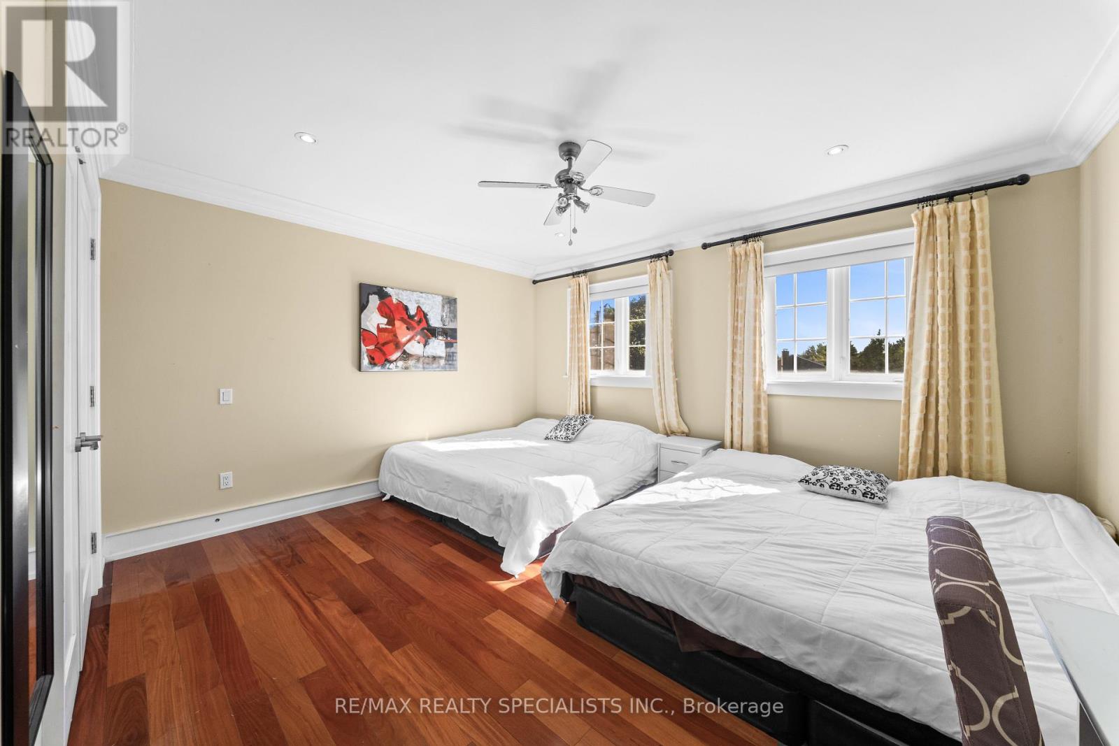 2489 Olinda Court, Mississauga, Ontario  L5C 4P5 - Photo 33 - W13829738
