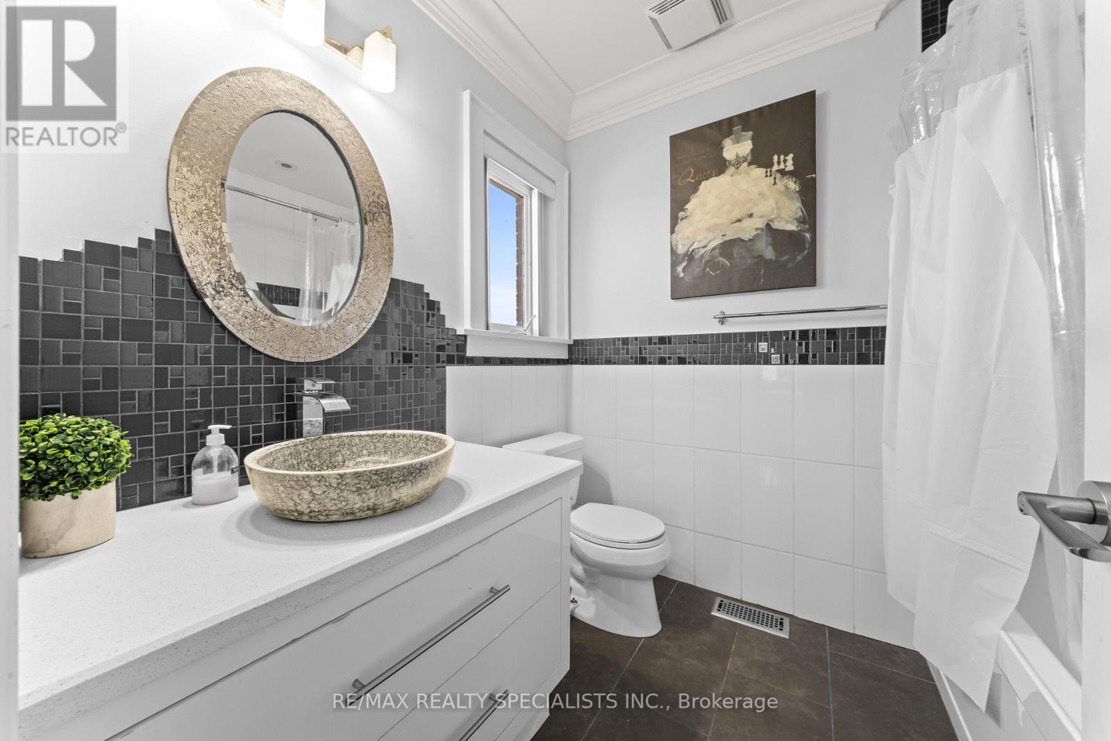 2489 Olinda Court, Mississauga, Ontario  L5C 4P5 - Photo 30 - W13829738