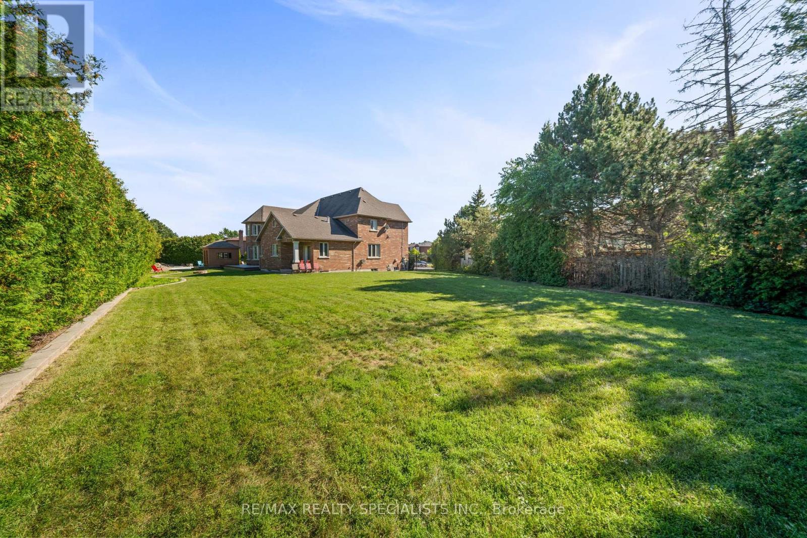 2489 Olinda Court, Mississauga, Ontario  L5C 4P5 - Photo 49 - W13829738