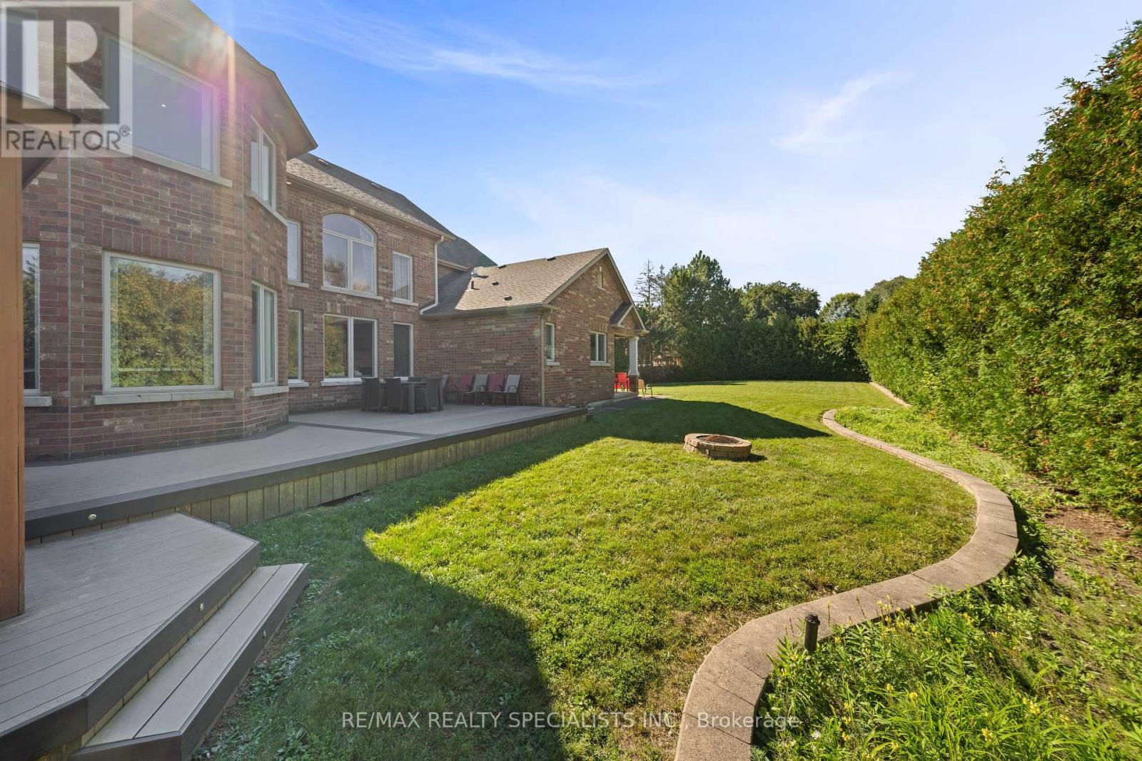 2489 Olinda Court, Mississauga, Ontario  L5C 4P5 - Photo 47 - W13829738