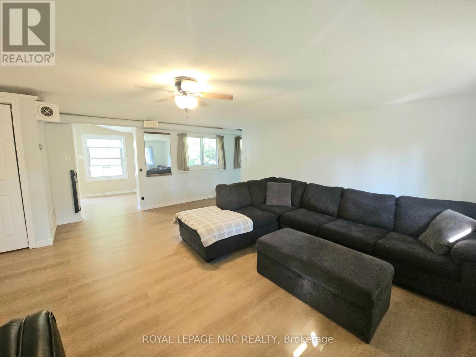 3093 Hyman Avenue, Fort Erie, Ontario L0S 1N0 - Photo 4 - X13832986
