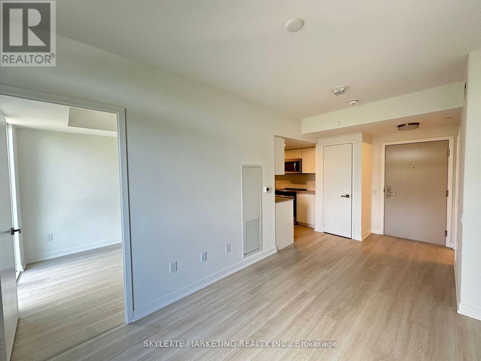 318 - 500 Wilson Avenue, Toronto, Ontario  M3H 5Y9 - Photo 3 - C13832976