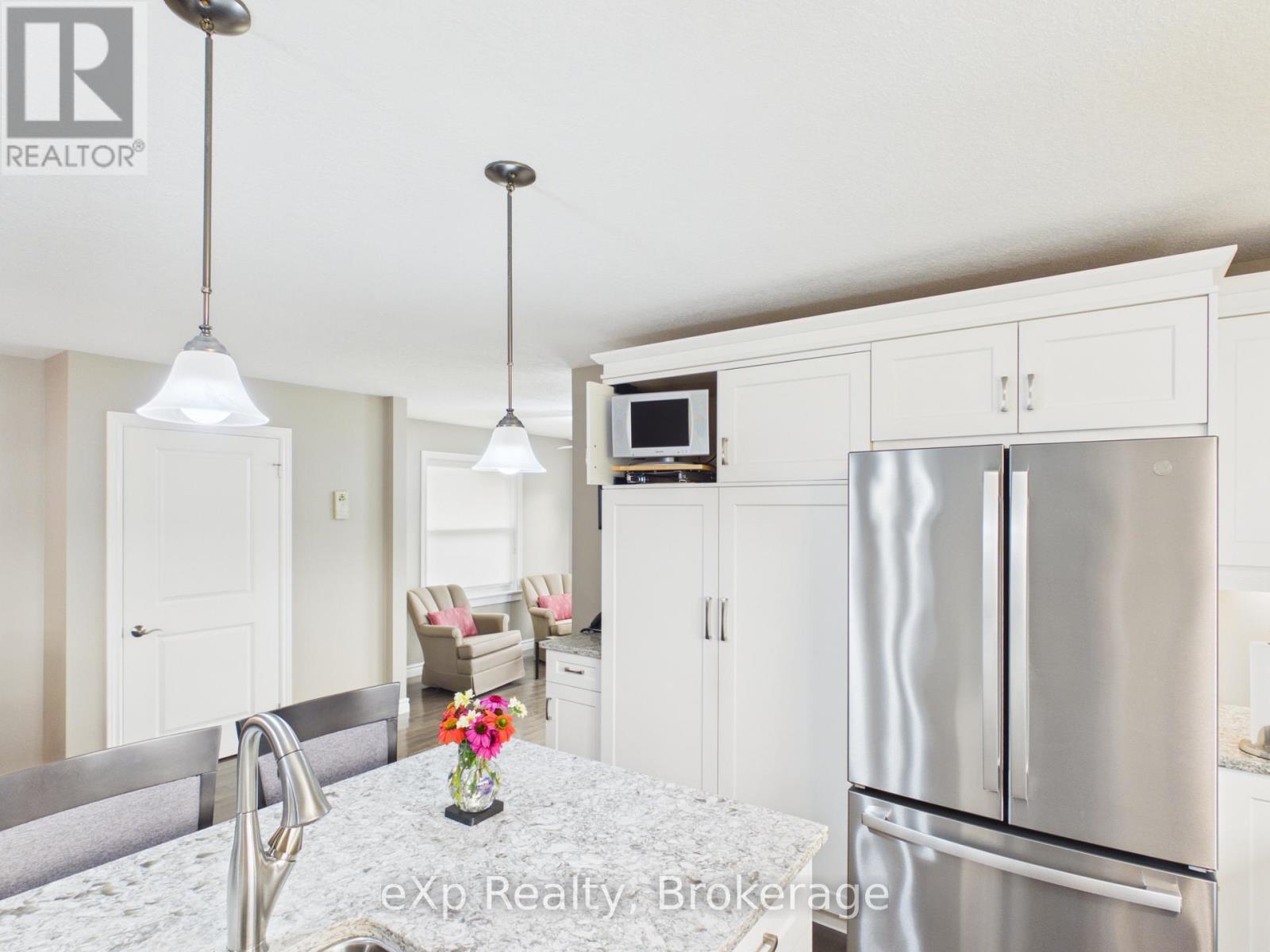 207 Edmund Street, West Grey, Ontario  N0G 1C0 - Photo 10 - X13832990