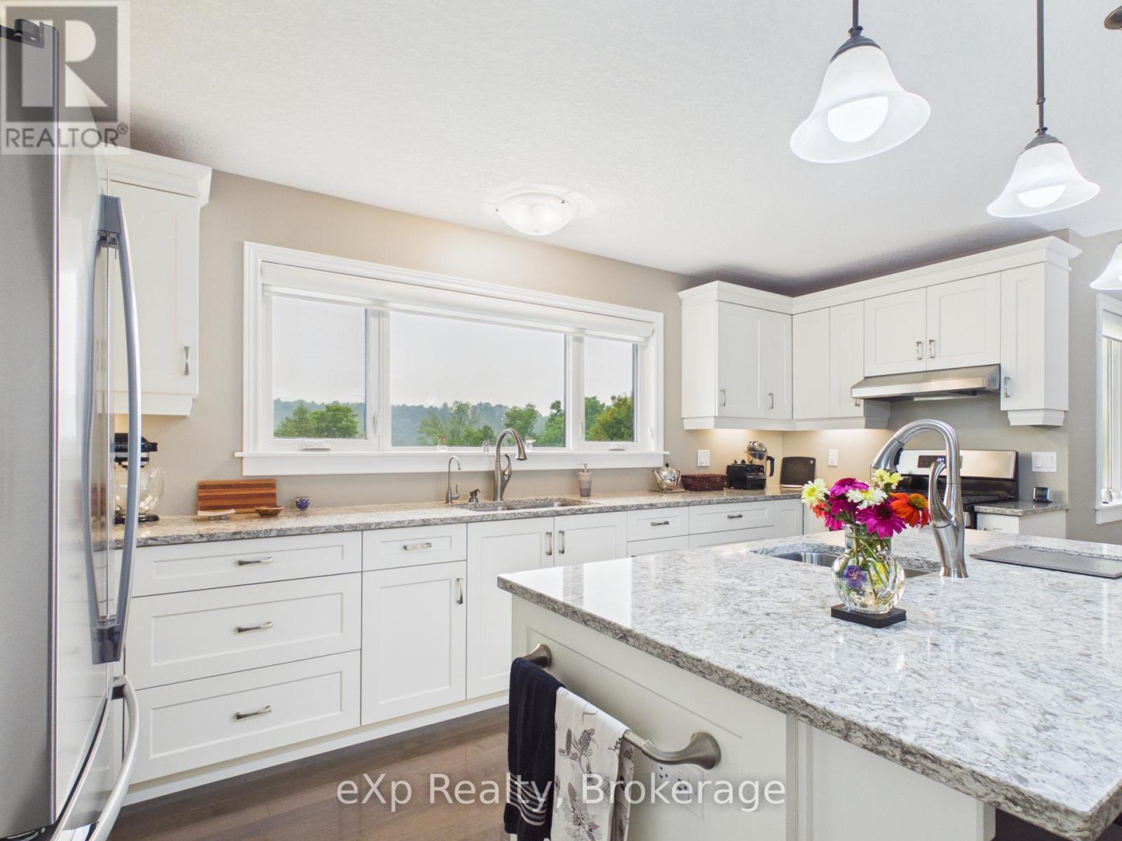 207 Edmund Street, West Grey, Ontario  N0G 1C0 - Photo 11 - X13832990
