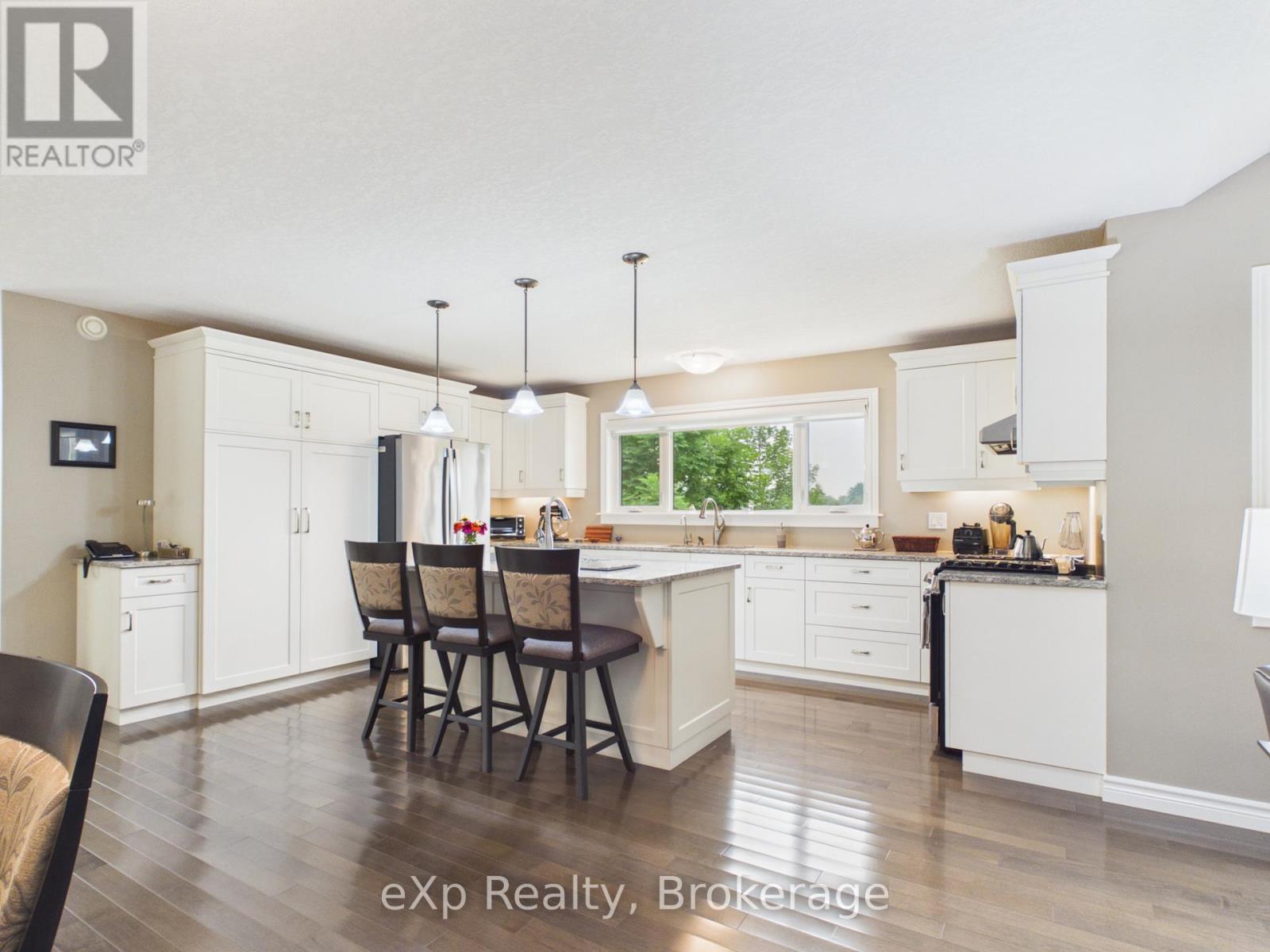 207 Edmund Street, West Grey, Ontario  N0G 1C0 - Photo 12 - X13832990