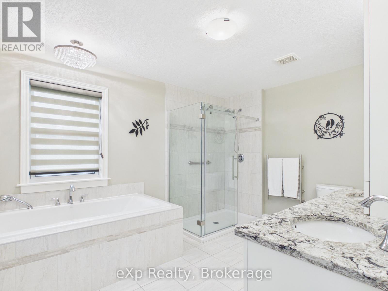 207 Edmund Street, West Grey, Ontario  N0G 1C0 - Photo 18 - X13832990