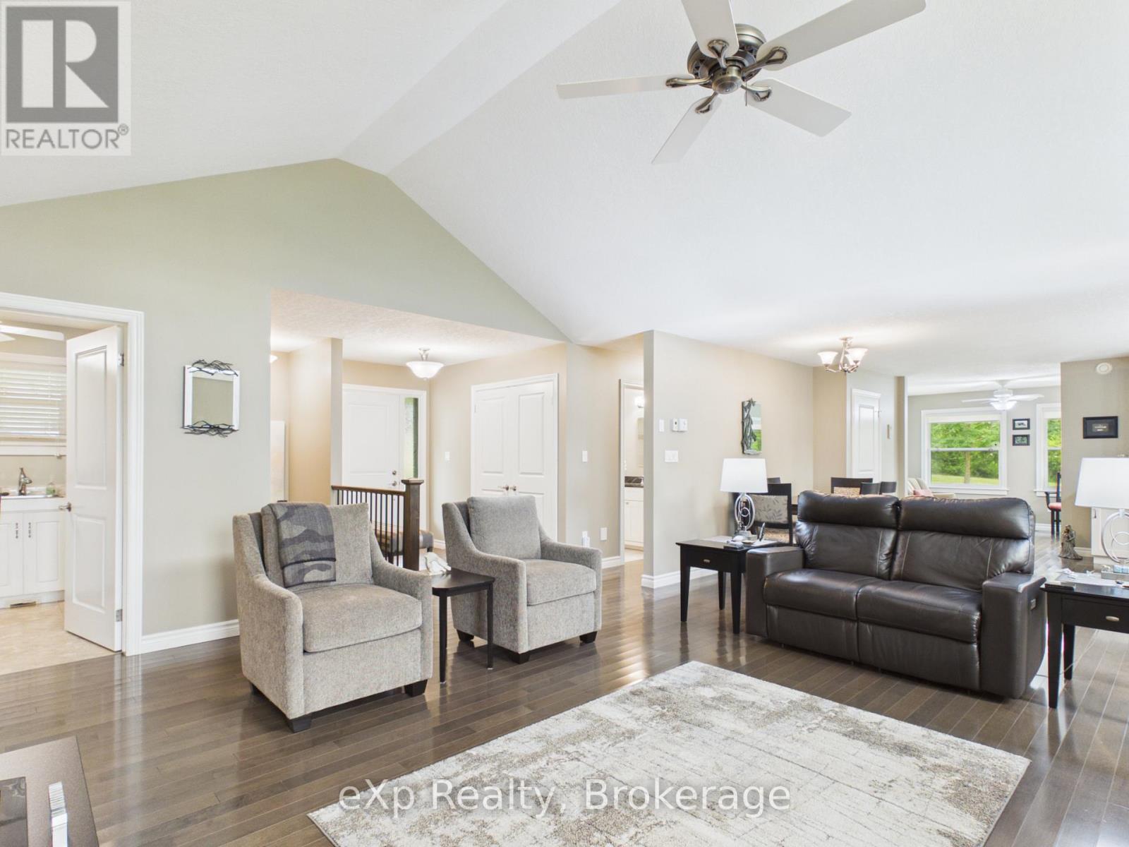 207 Edmund Street, West Grey, Ontario  N0G 1C0 - Photo 6 - X13832990