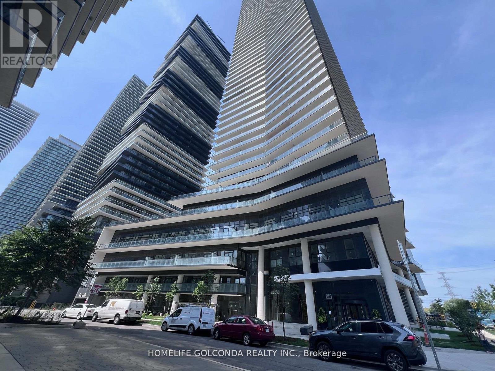 608 - 38 ANNIE CRAIG DRIVE, Toronto, Ontario