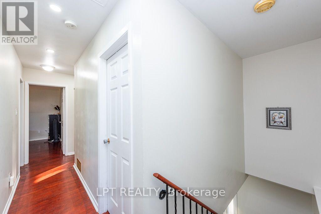 111 Dearbourne Boulevard, Brampton, Ontario  L6T 1J8 - Photo 14 - W13831032