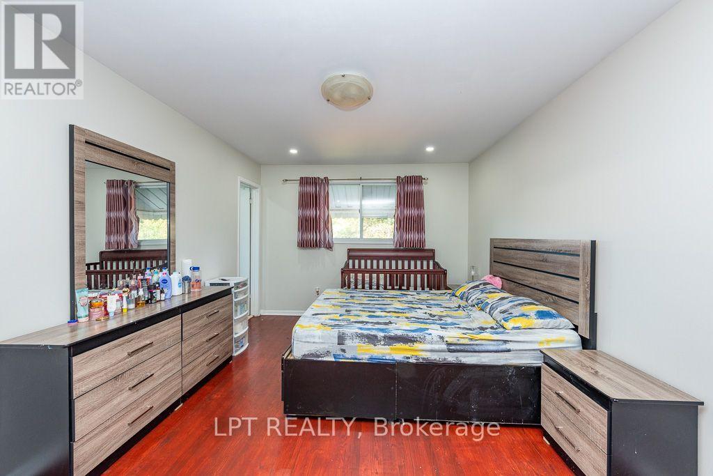 111 Dearbourne Boulevard, Brampton, Ontario  L6T 1J8 - Photo 16 - W13831032