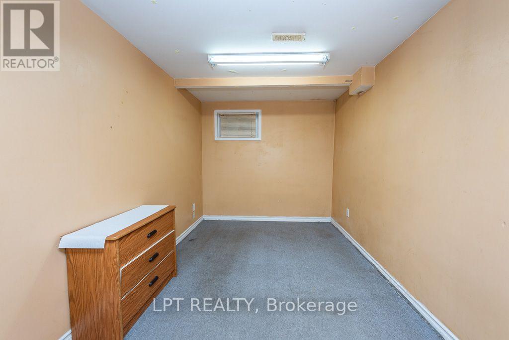 111 Dearbourne Boulevard, Brampton, Ontario  L6T 1J8 - Photo 28 - W13831032