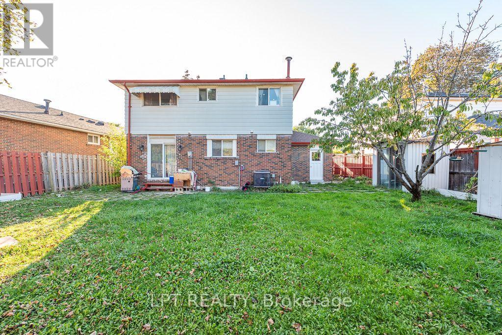 111 Dearbourne Boulevard, Brampton, Ontario  L6T 1J8 - Photo 43 - W13831032