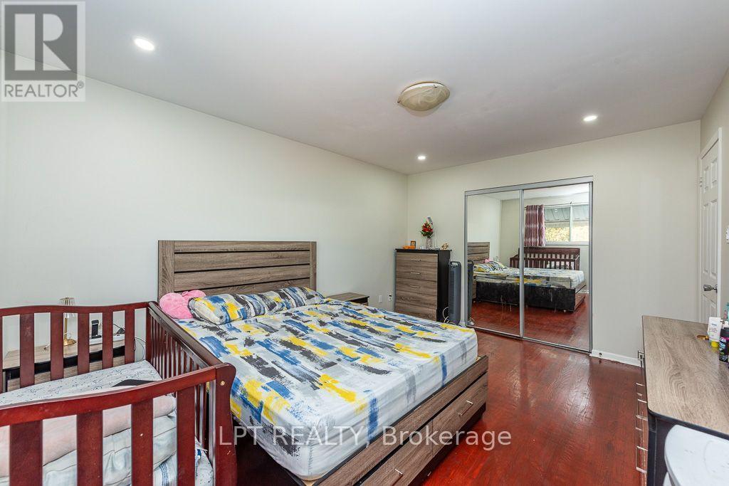 111 Dearbourne Boulevard, Brampton, Ontario  L6T 1J8 - Photo 17 - W13831032