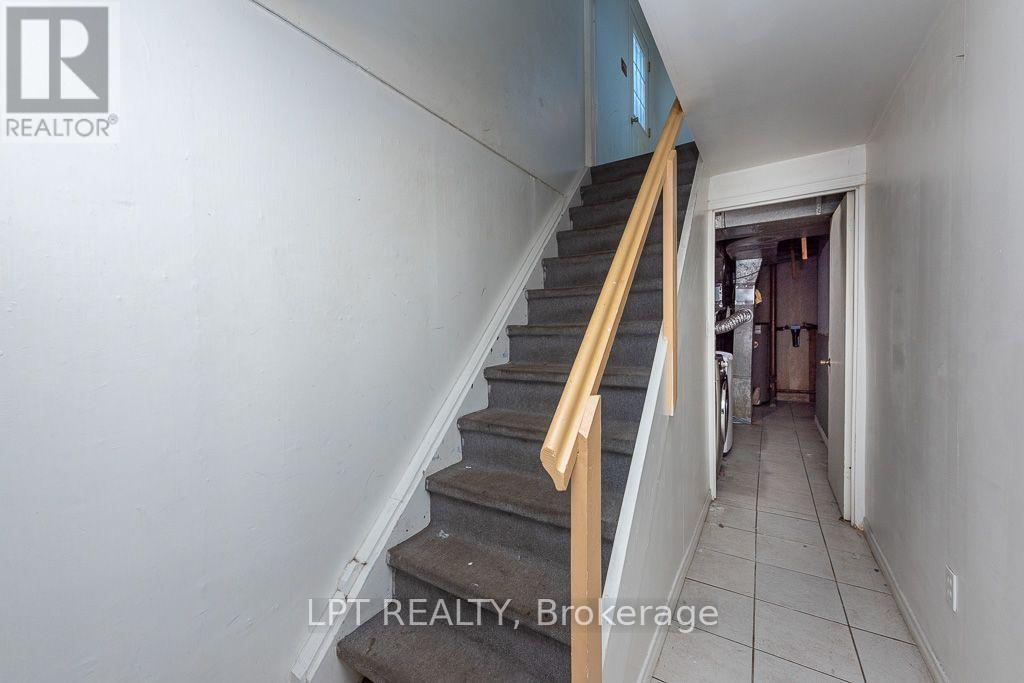 111 Dearbourne Boulevard, Brampton, Ontario  L6T 1J8 - Photo 27 - W13831032
