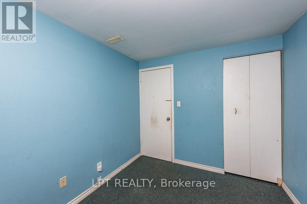 111 Dearbourne Boulevard, Brampton, Ontario  L6T 1J8 - Photo 31 - W13831032