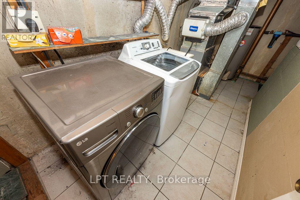 111 Dearbourne Boulevard, Brampton, Ontario  L6T 1J8 - Photo 39 - W13831032