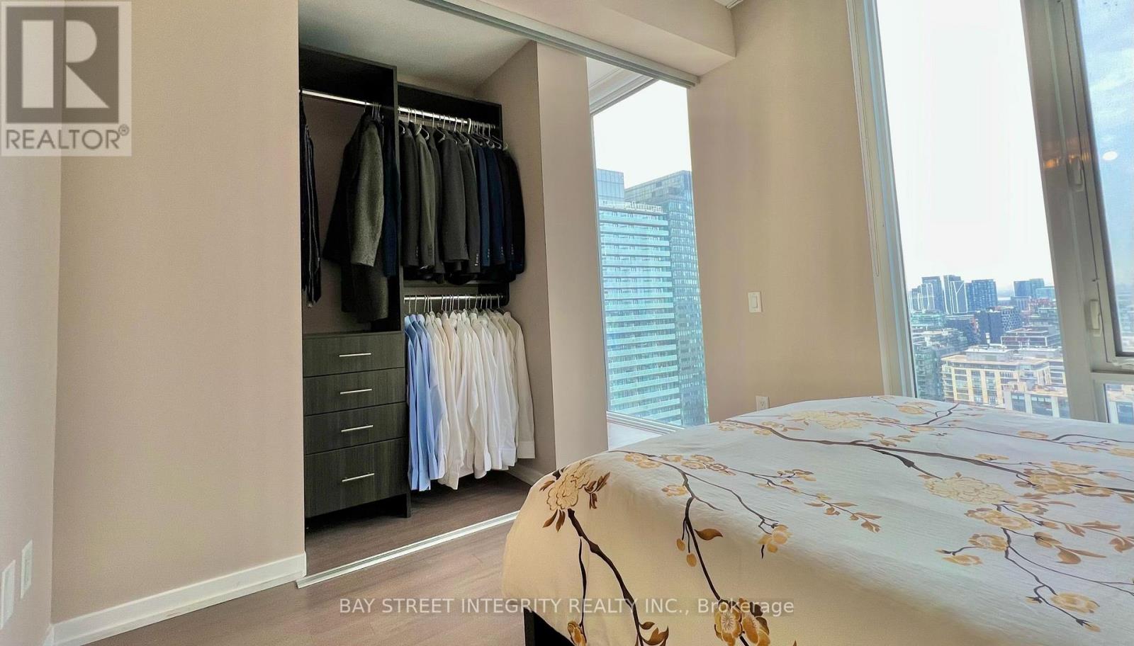 2409 - 101 Peter Street, Toronto, Ontario  M5V 0G6 - Photo 8 - C13832998
