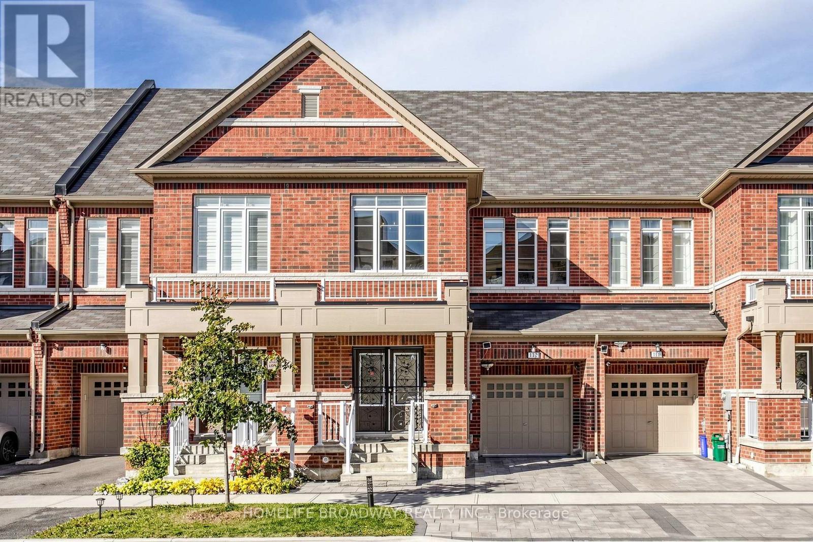 112 NESS DRIVE, Richmond Hill, Ontario