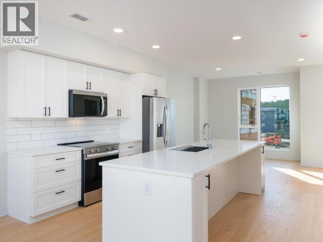 2-244 Witch Hazel Drive, Whitehorse, Yukon Y1A 0T6 - Photo 6 - 17726