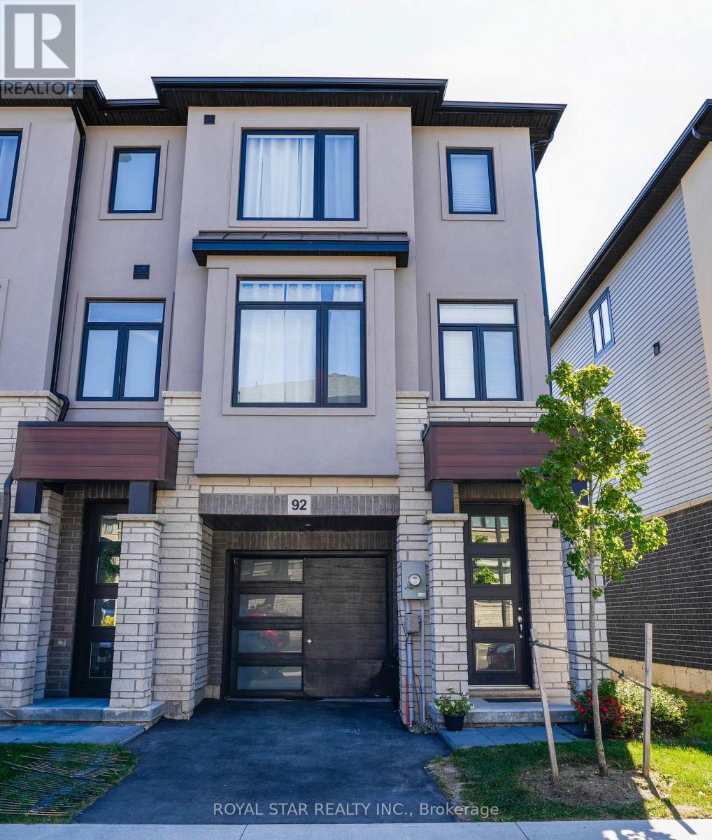 92 - 155 Equestrian Way, Cambridge, Ontario  N3E 0E8 - Photo 2 - X13832996