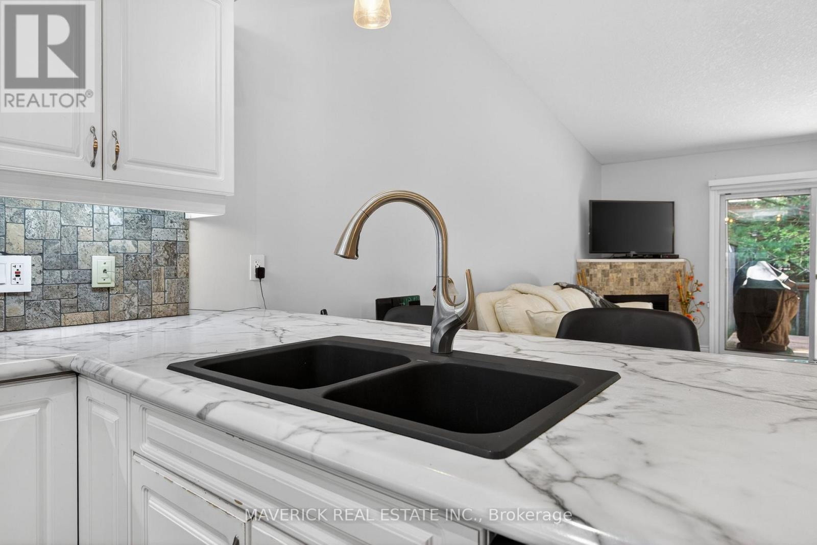 46 - 43 Capulet Walk, London North, Ontario  N6H 5V5 - Photo 14 - X13833022