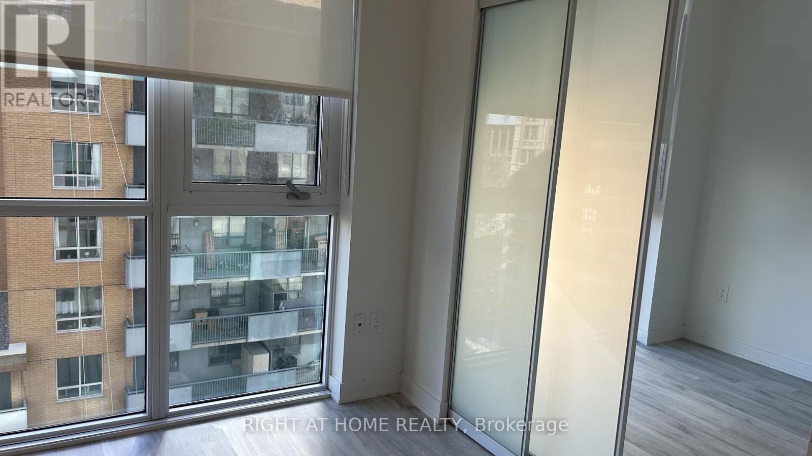 1105 - 100 Dalhousie Street, Toronto, Ontario  M5B 0C7 - Photo 4 - C13833008