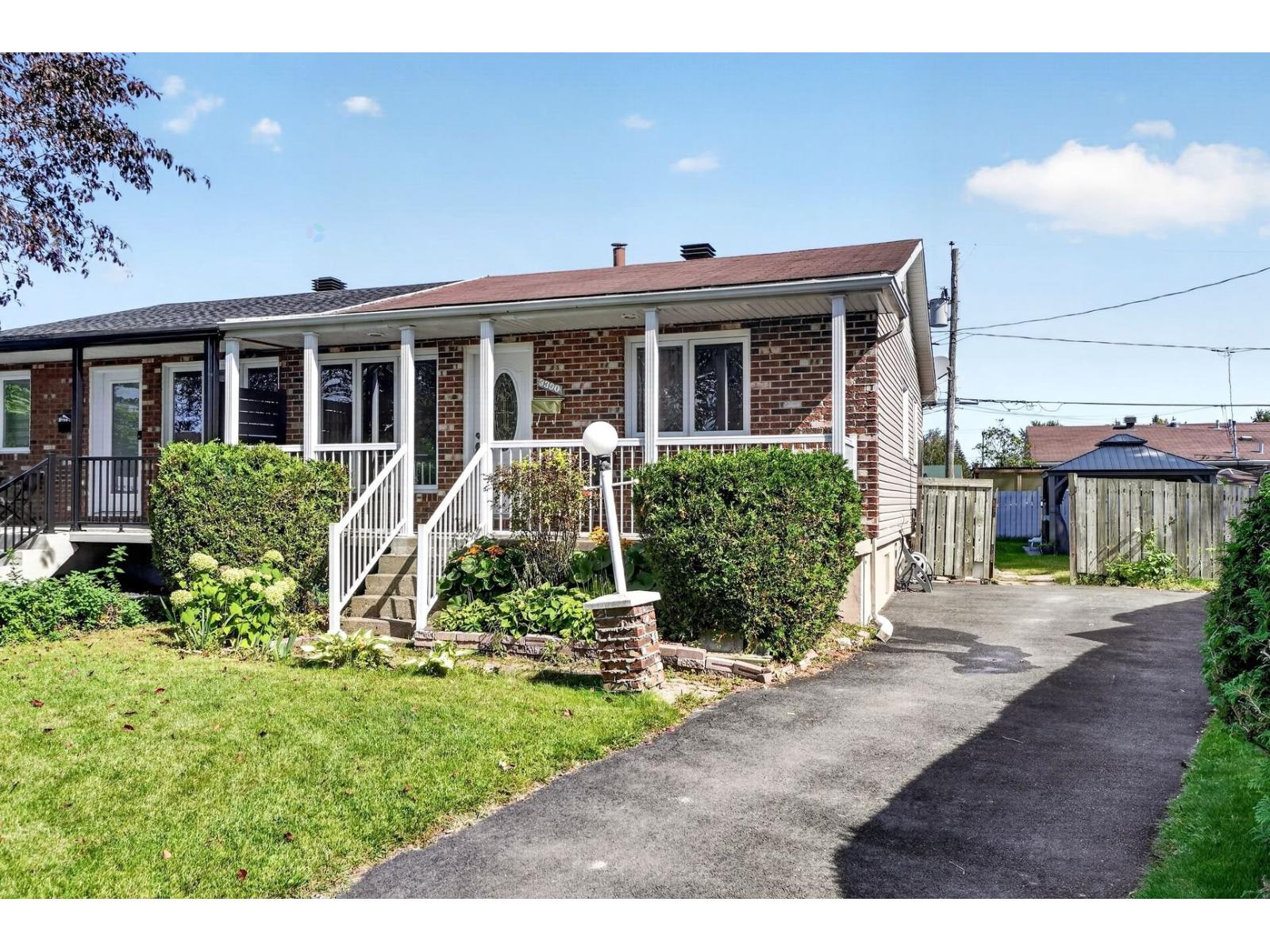 3390 Place Désy Laval (Fabreville) Quebec Canada H7P3J2 2