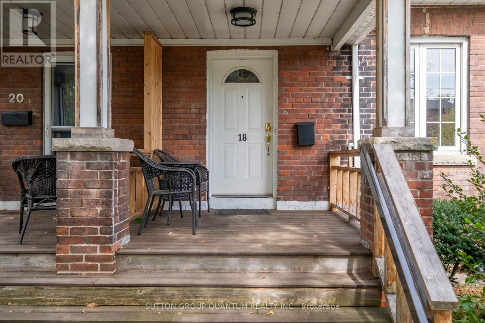 18 Albani Street, Toronto, Ontario  M8V 1X2 - Photo 3 - W13833034