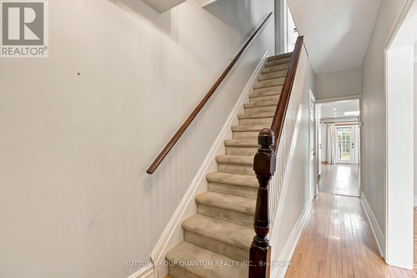 18 Albani Street, Toronto, Ontario  M8V 1X2 - Photo 5 - W13833034