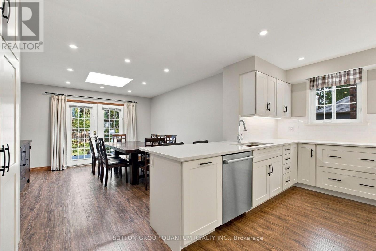 18 Albani Street, Toronto, Ontario  M8V 1X2 - Photo 9 - W13833034