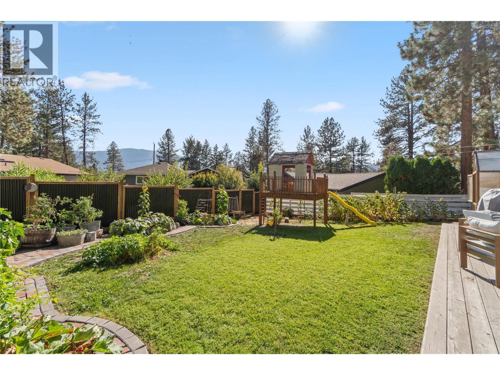 2026 Castillou Crescent, Merritt, British Columbia  V1K 1K3 - Photo 5 - 10401645