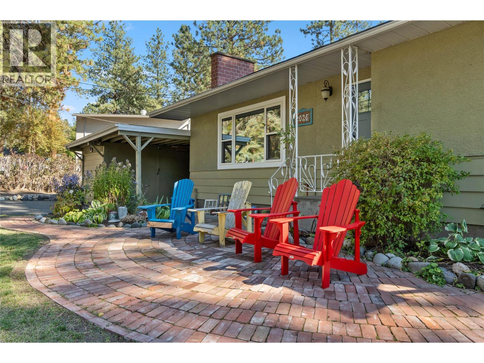 2026 Castillou Crescent, Merritt, British Columbia  V1K 1K3 - Photo 3 - 10401645