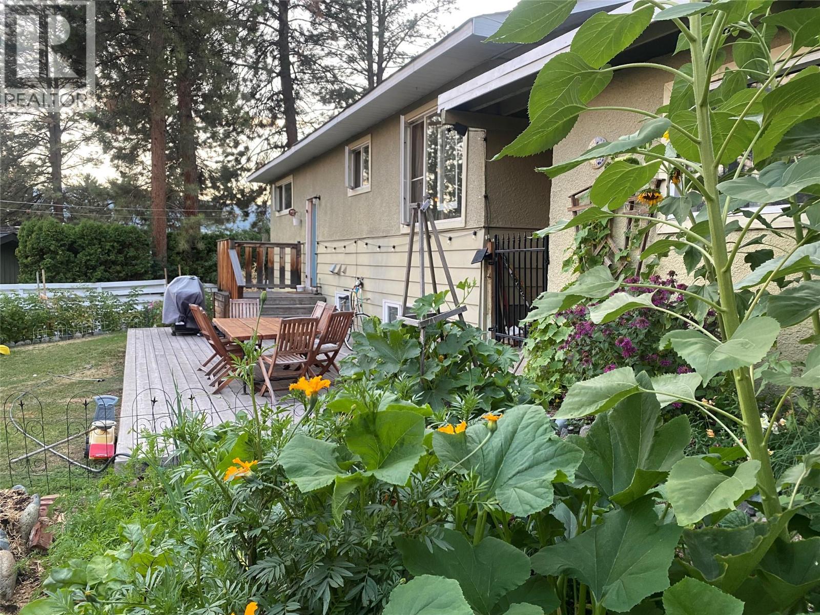 2026 Castillou Crescent, Merritt, British Columbia  V1K 1K3 - Photo 55 - 10401645