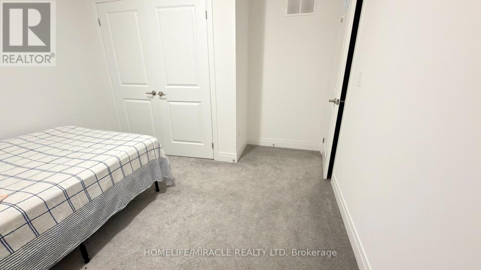 21 Nautical Way, Whitby, Ontario  L1N 0N2 - Photo 17 - E13832782