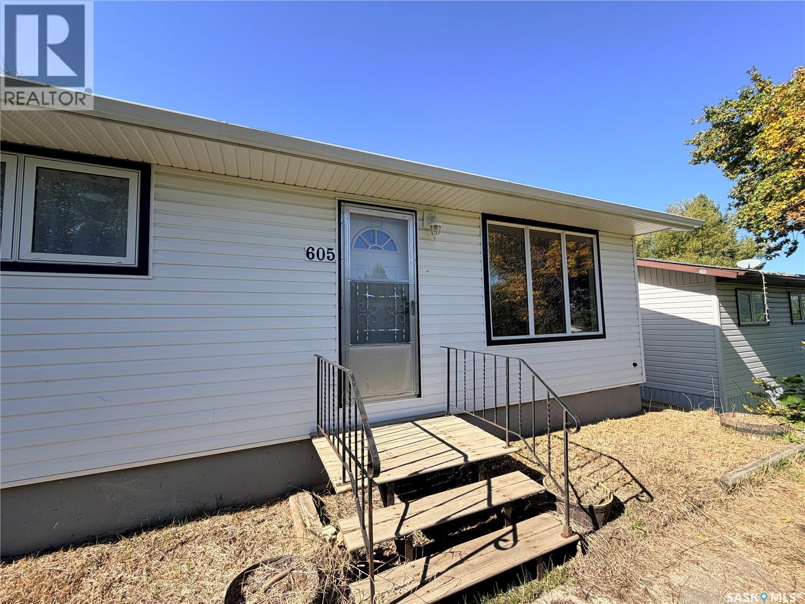 605 Hall STREET, kelvington, Saskatchewan