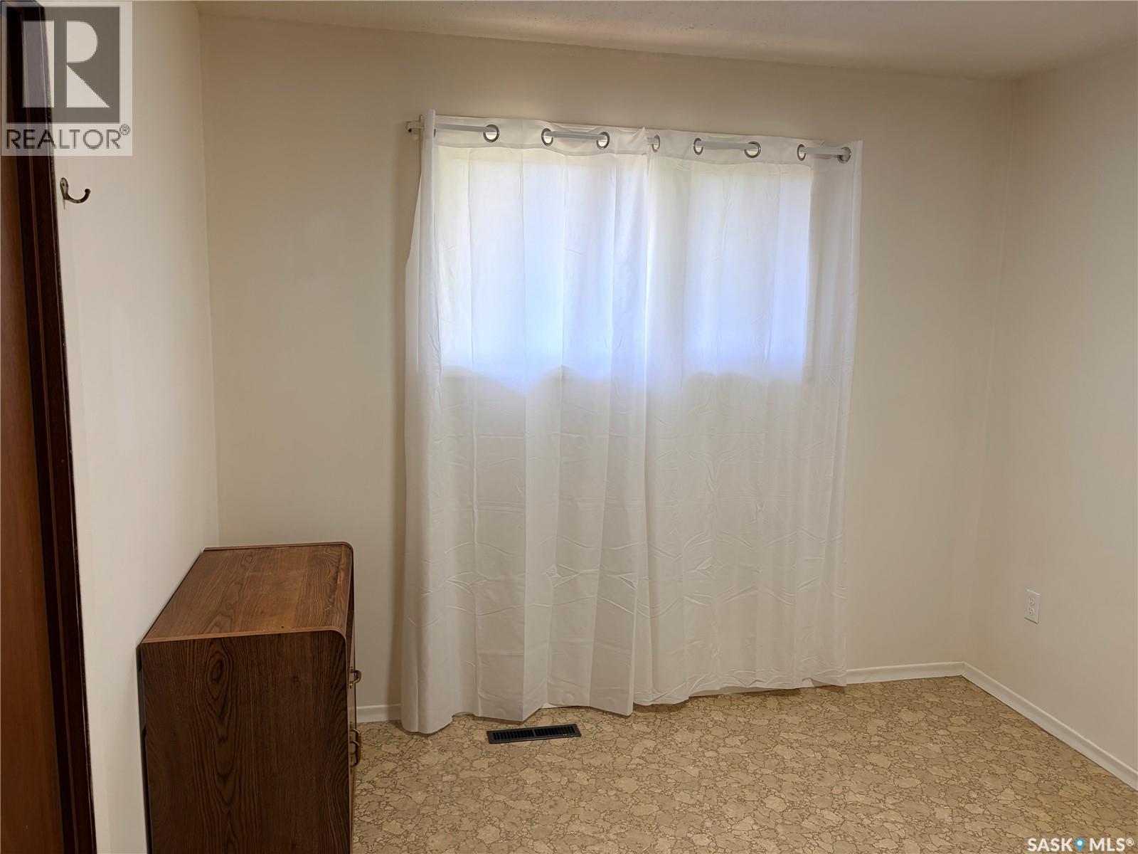 605 Hall Street, Kelvington, Saskatchewan  S0A 1W0 - Photo 19 - SK049645