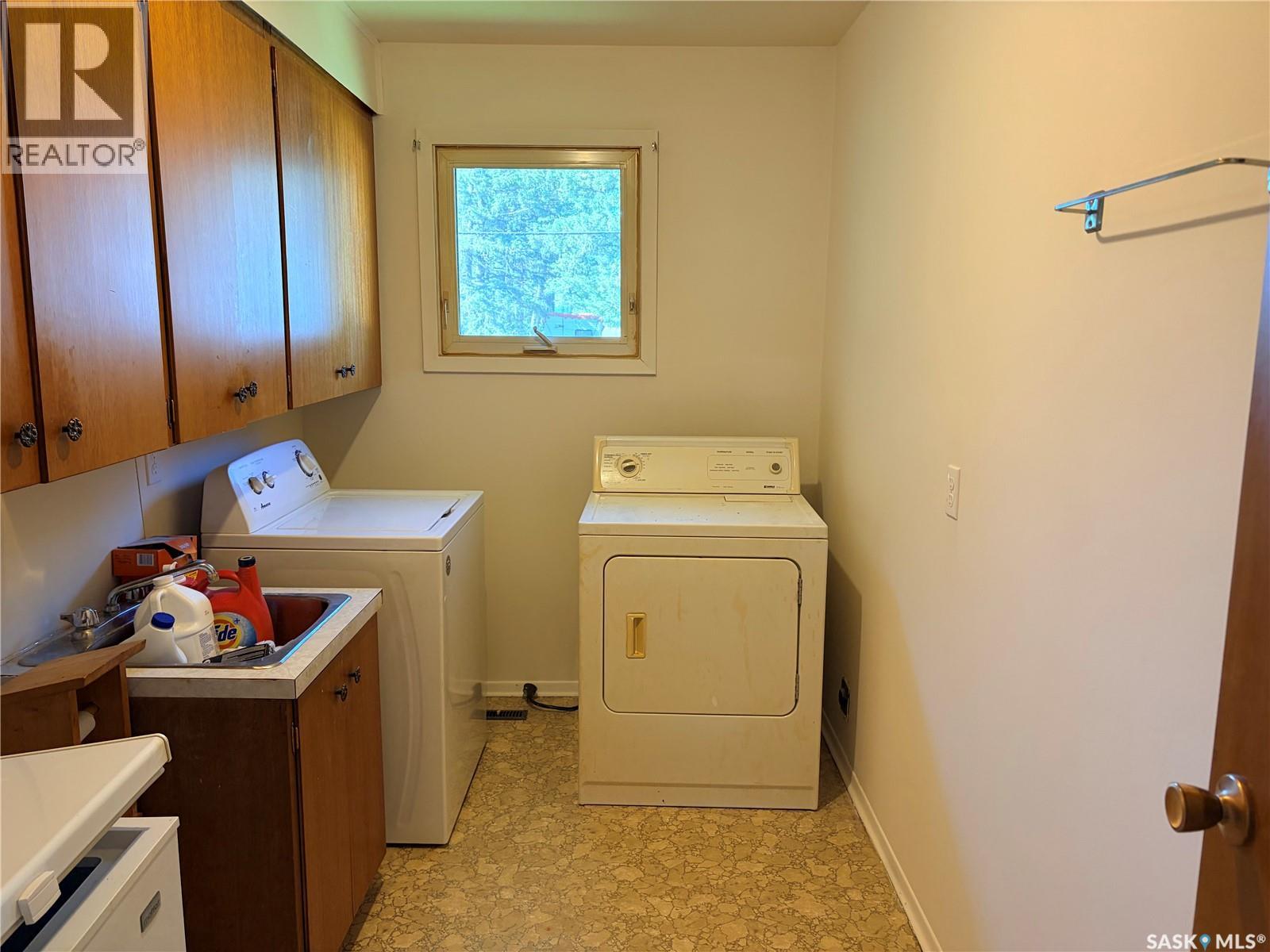 605 Hall Street, Kelvington, Saskatchewan  S0A 1W0 - Photo 21 - SK049645