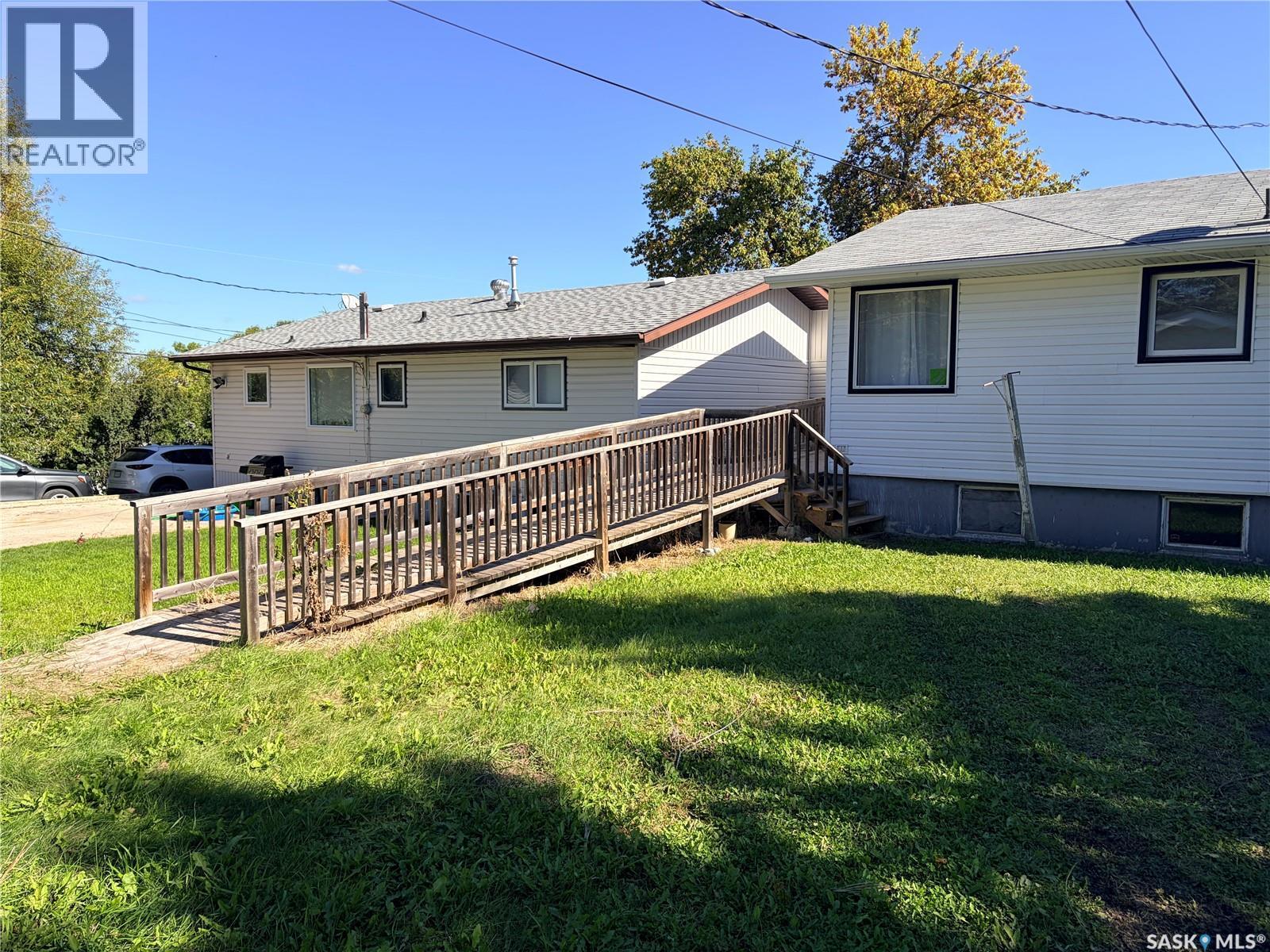 605 Hall Street, Kelvington, Saskatchewan  S0A 1W0 - Photo 31 - SK049645