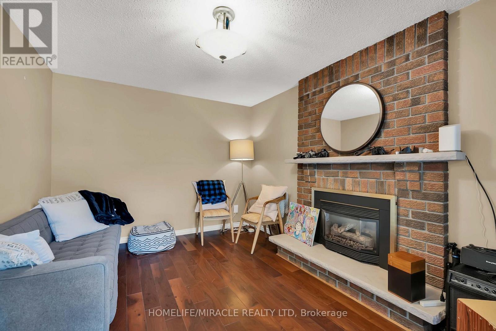 9 Iris Crescent, Brampton, Ontario  L6Z 3H8 - Photo 16 - W13833054