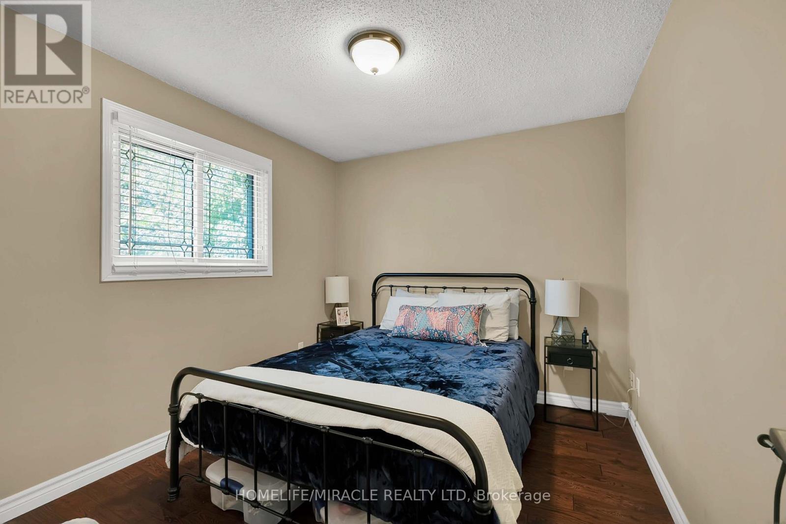 9 Iris Crescent, Brampton, Ontario  L6Z 3H8 - Photo 28 - W13833054