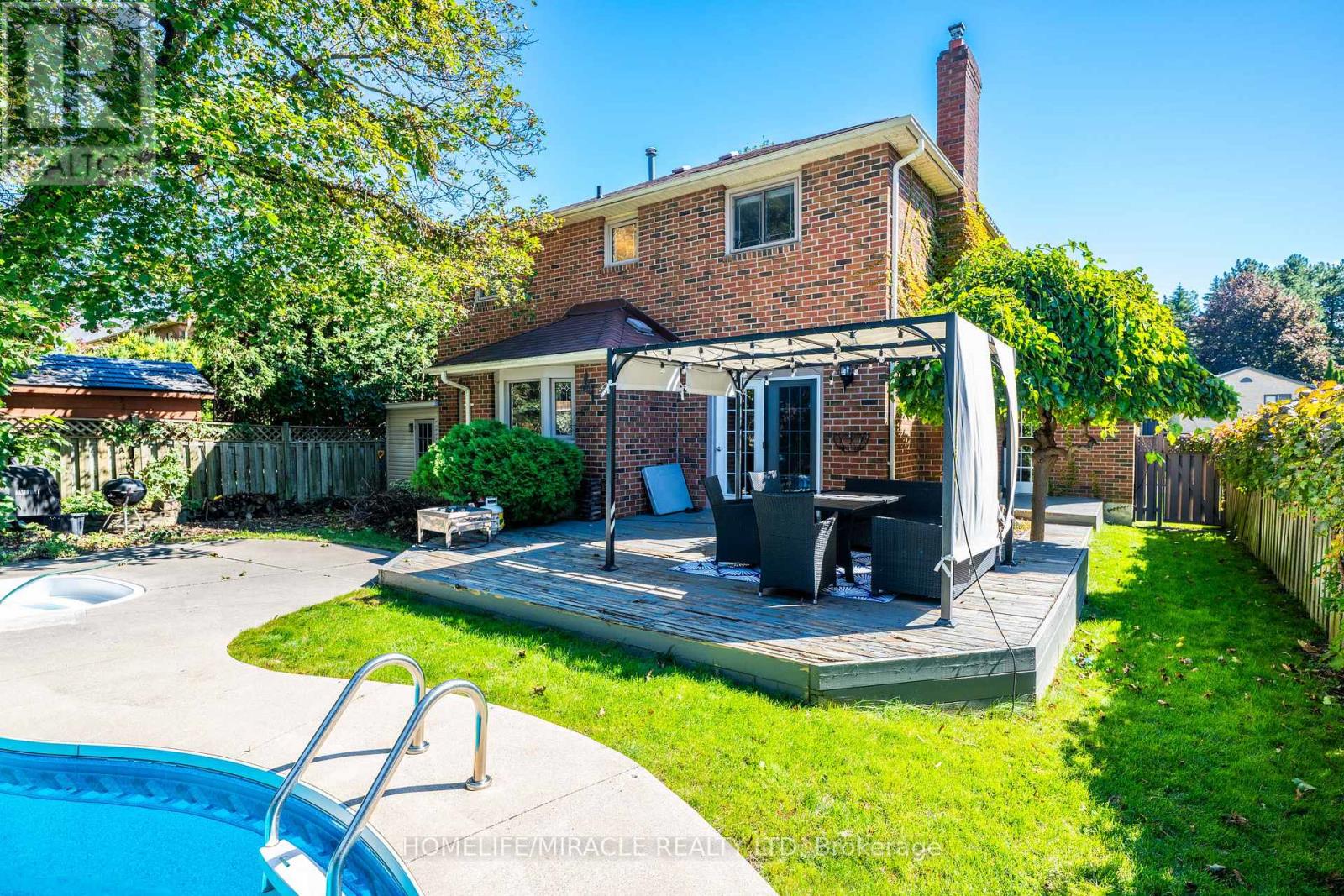 9 Iris Crescent, Brampton, Ontario  L6Z 3H8 - Photo 43 - W13833054