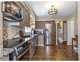 2894 WESTON ROAD, Toronto, Ontario
