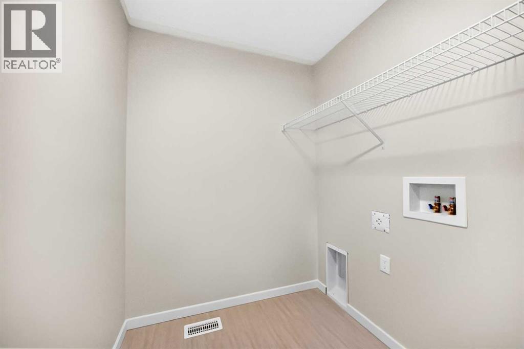 79 Creekside Rise SW, Calgary, Alberta  T2X 6G8 - Photo 33 - A2346255