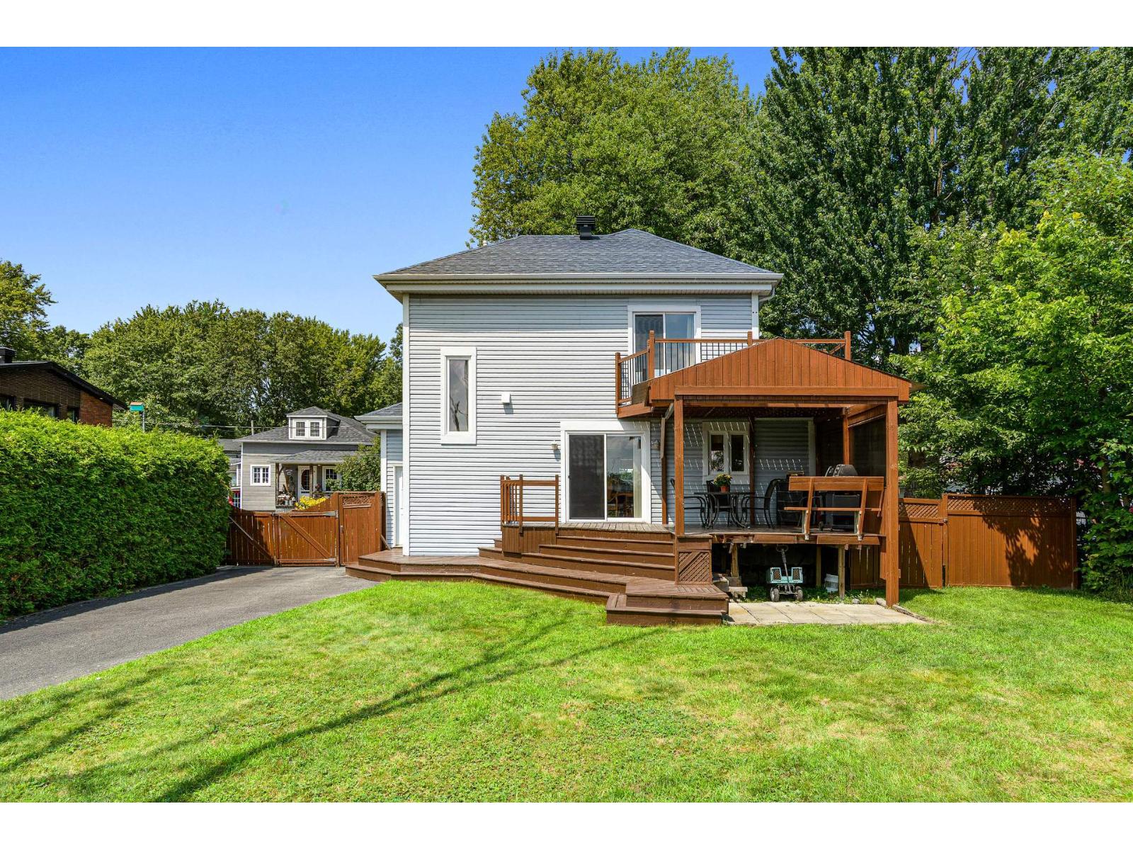 426 Rue Goyer Bois-des-Filion Quebec Canada J6Z1A4 4