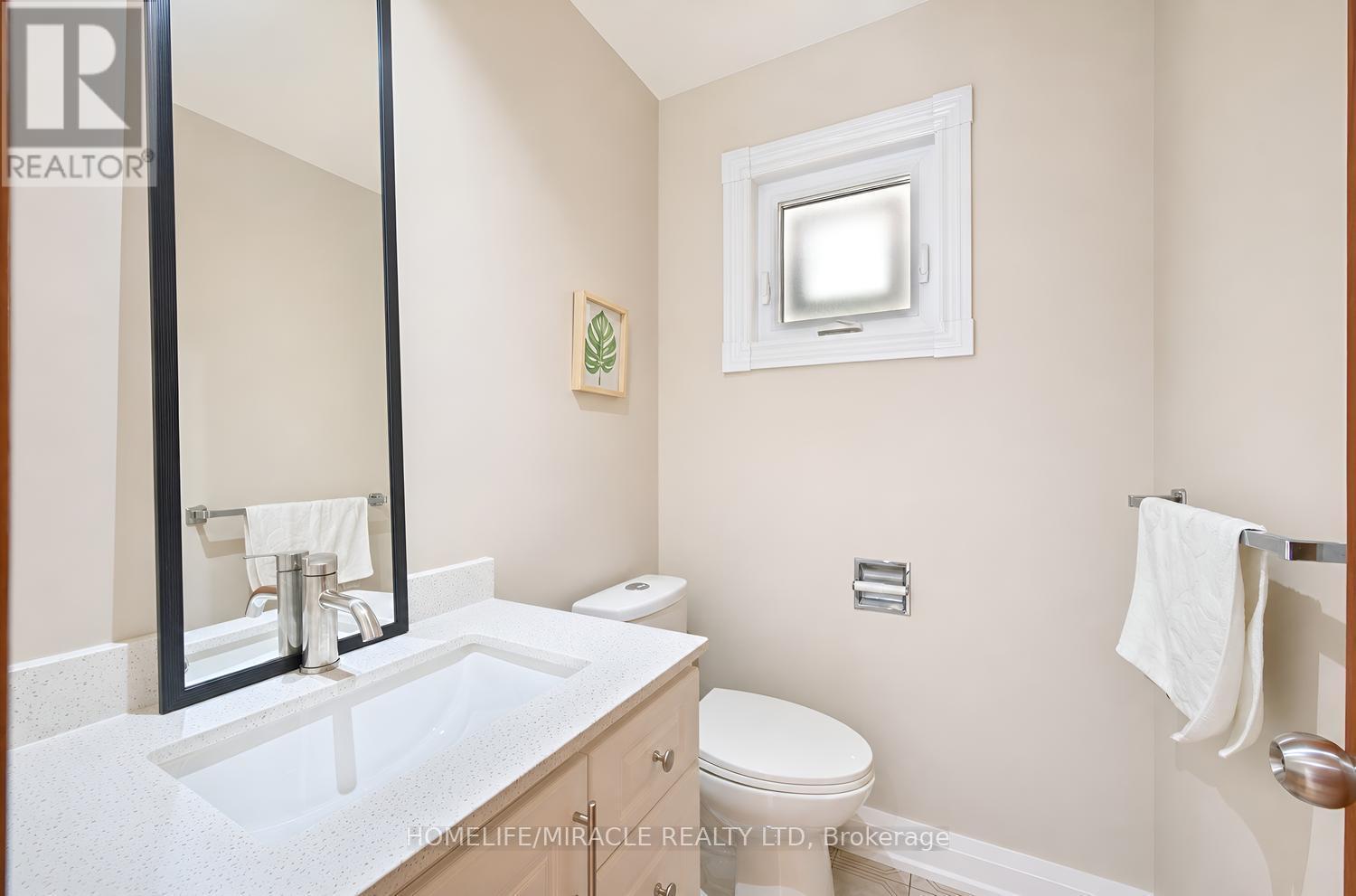 8 Loire Court, Toronto, Ontario  M9V 4Z7 - Photo 19 - W13833062