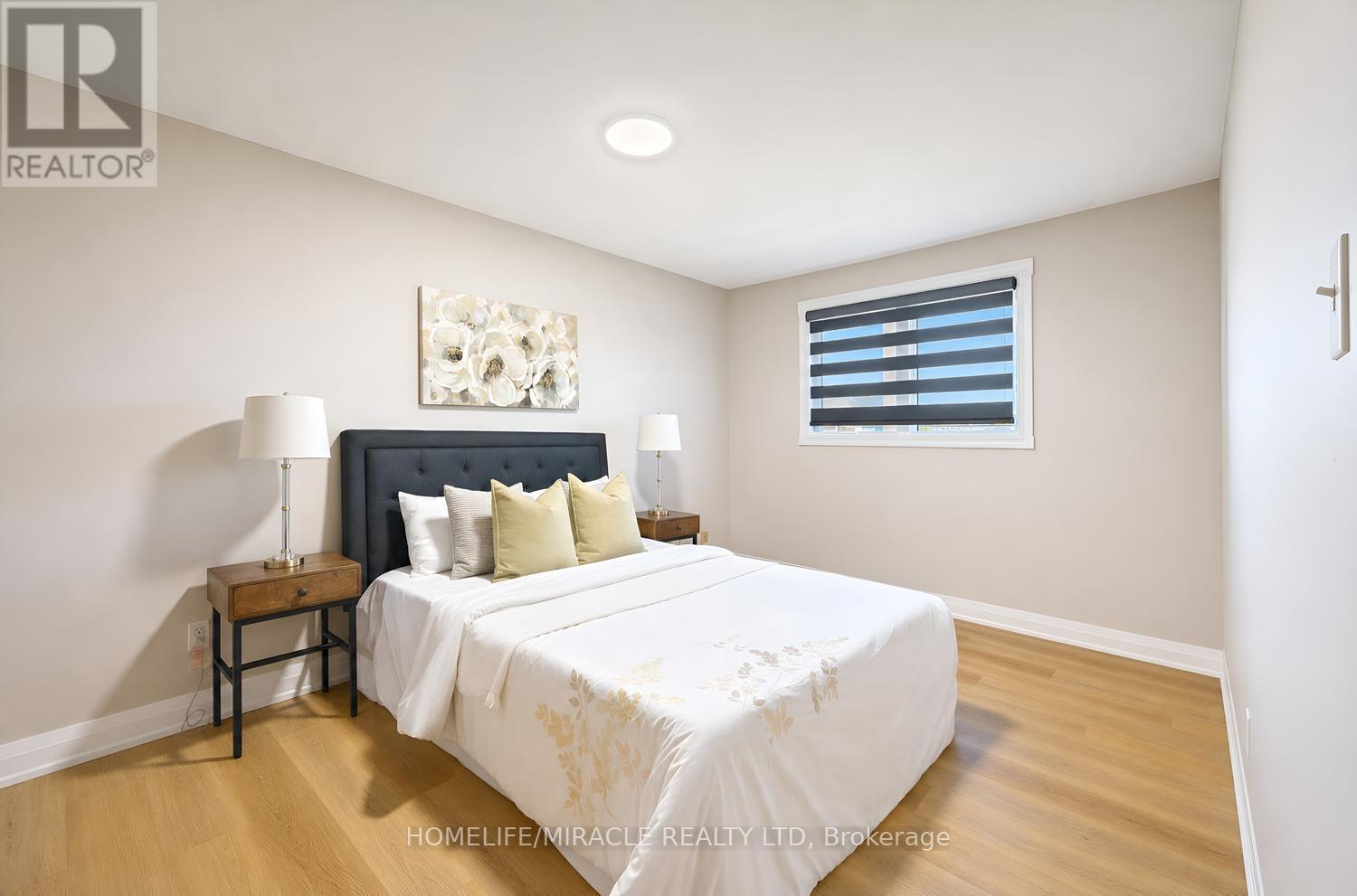 8 Loire Court, Toronto, Ontario  M9V 4Z7 - Photo 24 - W13833062