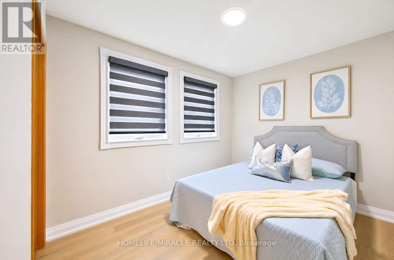 8 Loire Court, Toronto, Ontario  M9V 4Z7 - Photo 31 - W13833062