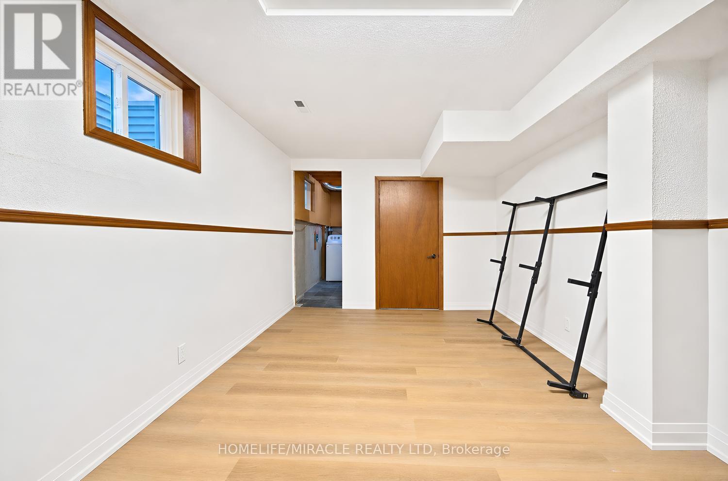 8 Loire Court, Toronto, Ontario  M9V 4Z7 - Photo 43 - W13833062